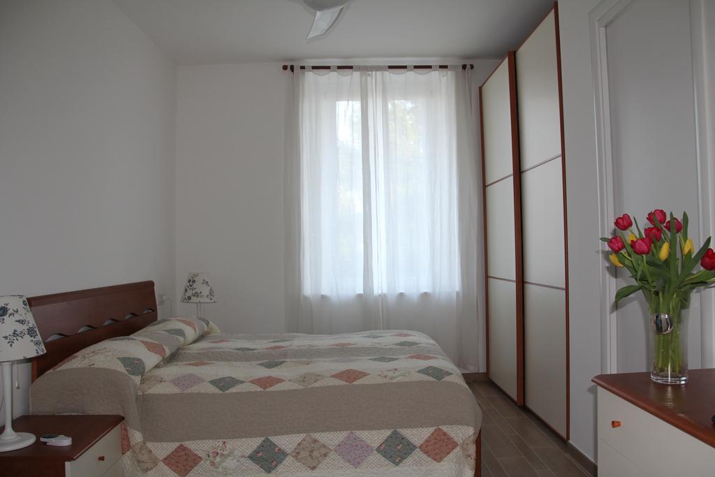 La Ciliegia Bianca Bed and Breakfast Belgirate Δωμάτιο φωτογραφία